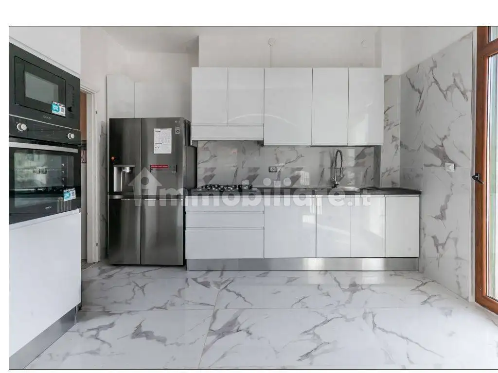 Villa unifamiliare 250 m², Centro, Castelnuovo Bocca d'Adda - foto 4