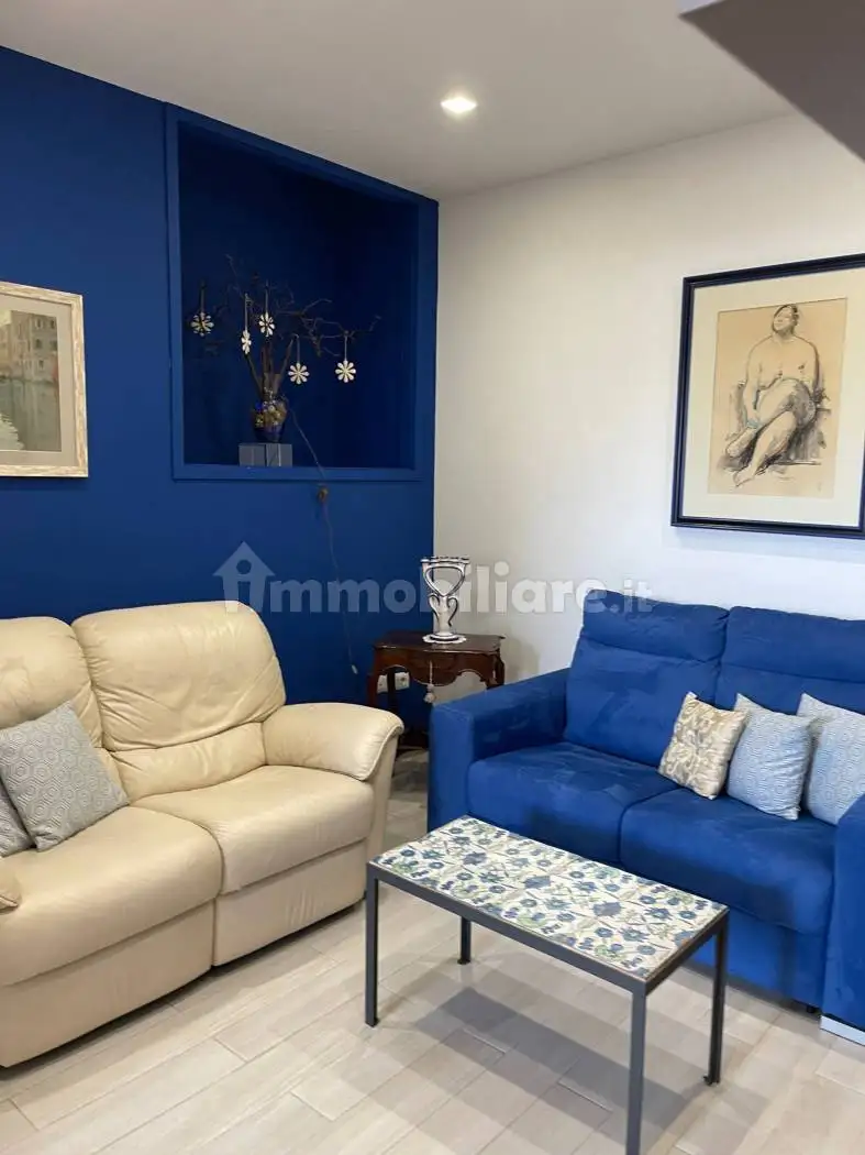 Appartamento in affitto a Napoli