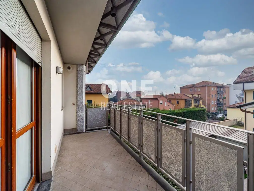 Bilocale via Alessandro Manzoni 39, Centro, Arcore - foto 3