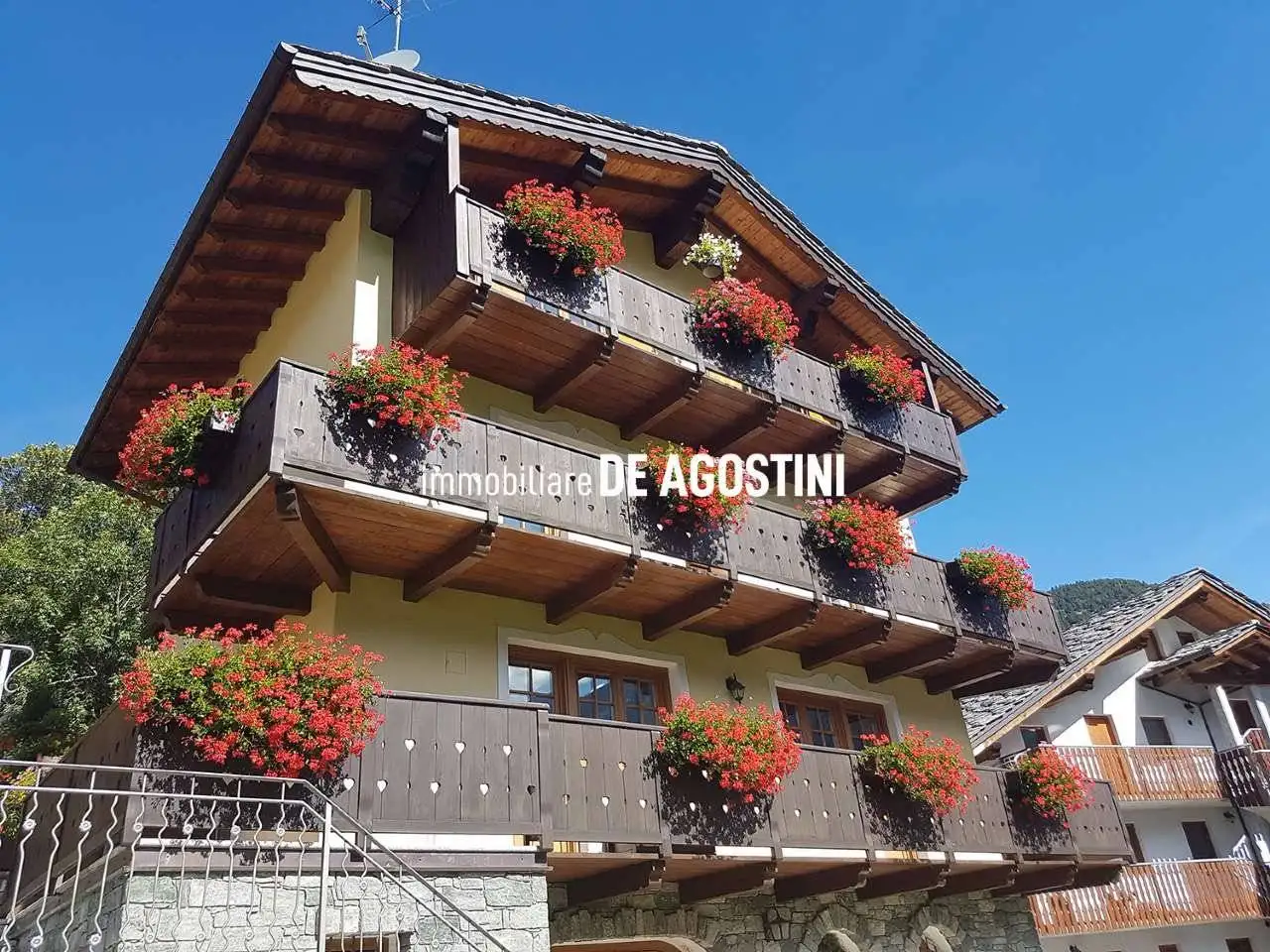 Villa unifamiliare via frazione Pesan, Quincod, Challand-Saint-Anselme - foto 2