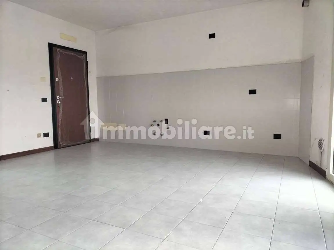 Bilocale piazza Papa Giovanni XXIII, Curno - foto 2