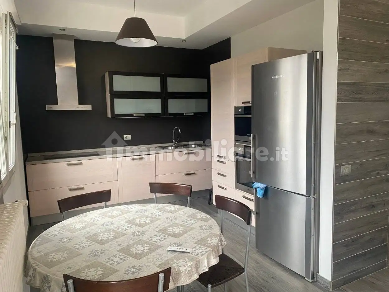 Appartamento in vendita a Senna Comasco