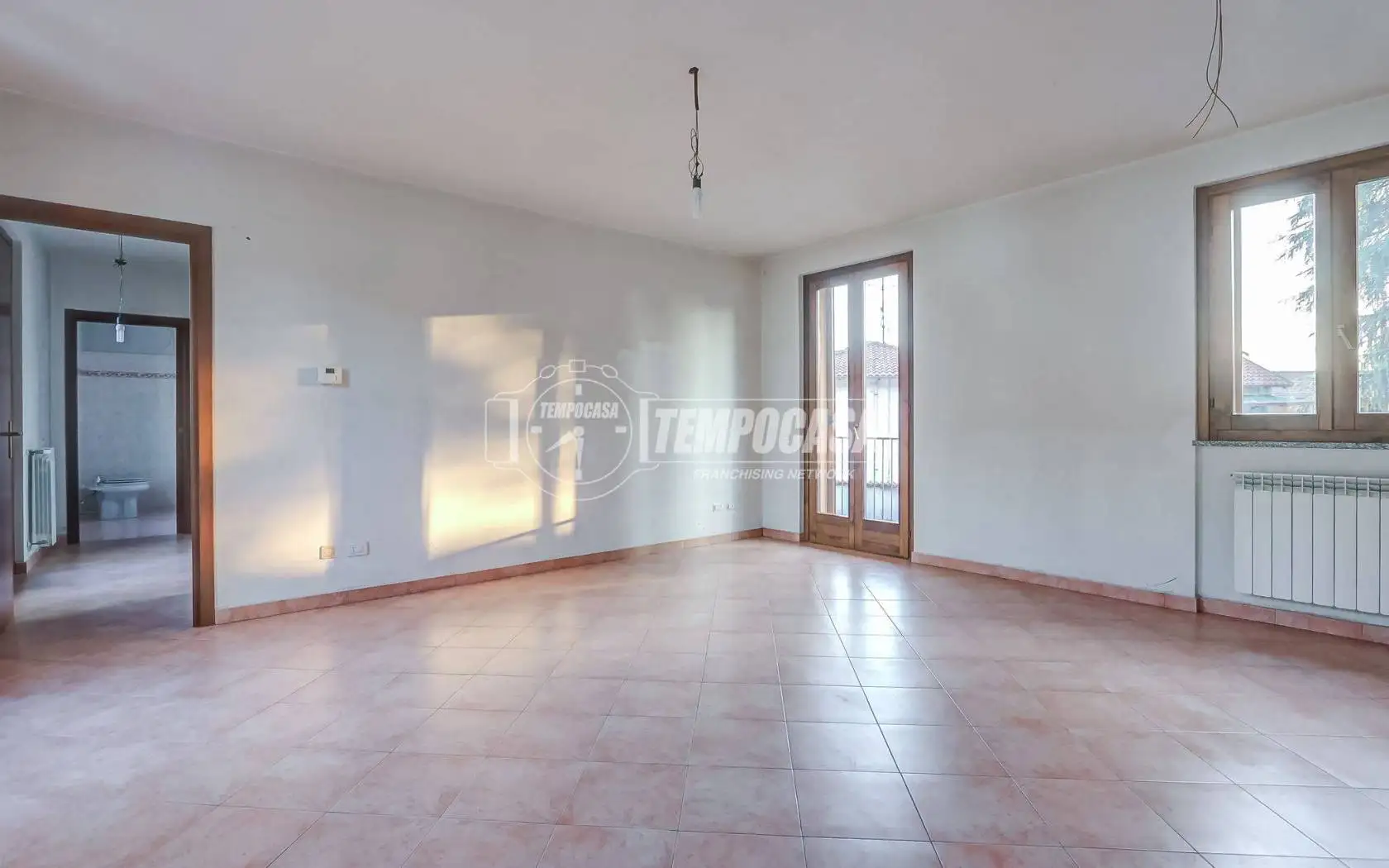 Trilocale viale IV Novembre 7, Centro, Castano Primo - foto 2