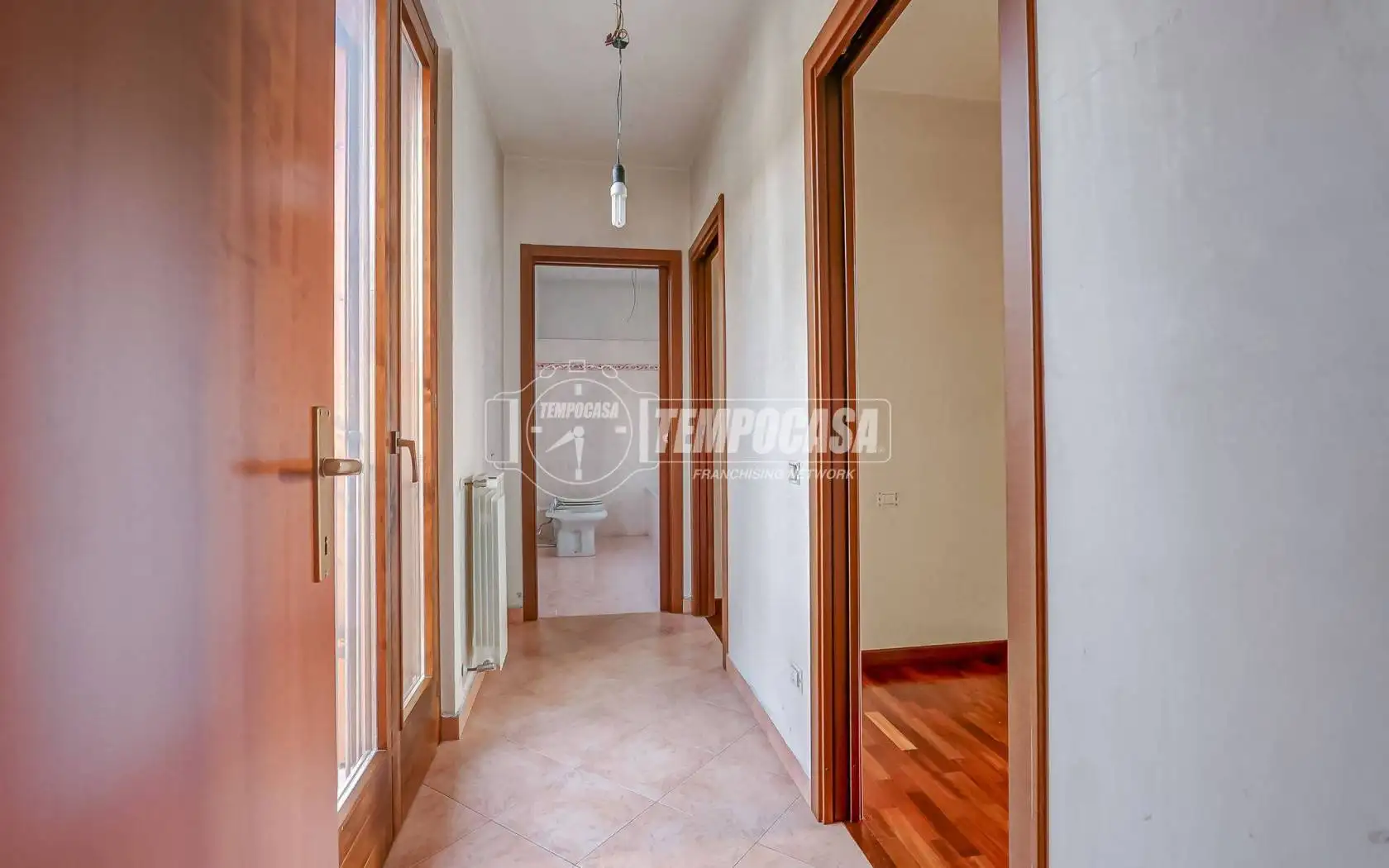 Trilocale viale IV Novembre 7, Centro, Castano Primo - foto 5