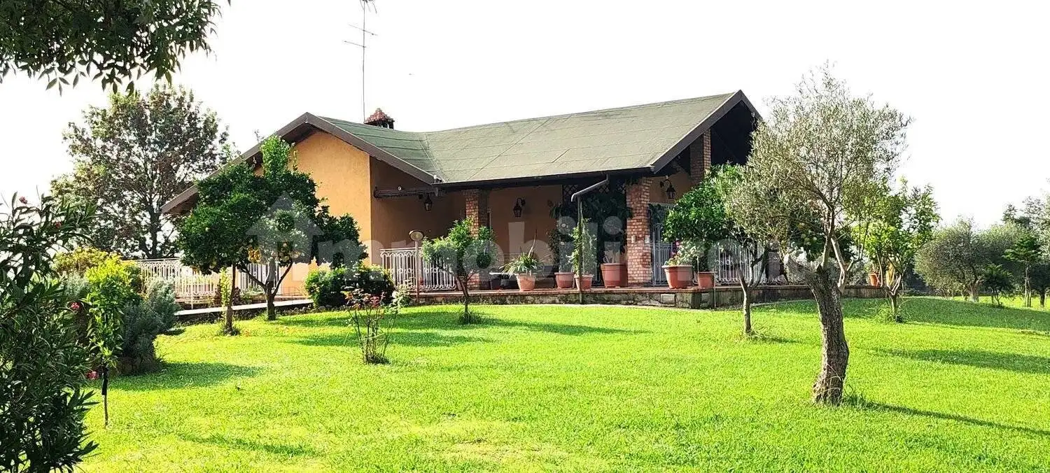 Villa unifamiliare Strada Capograssa, Borgo San Michele, Latina - foto 2