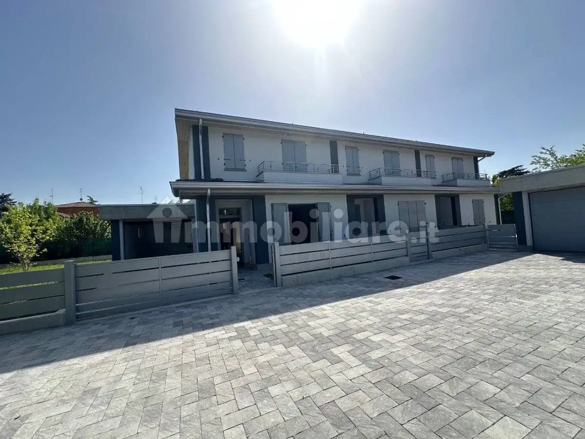 Villa a schiera via Fratelli Carlo e Nello Rosselli, Baragalla - Canalina, Reggio Emilia - foto 3