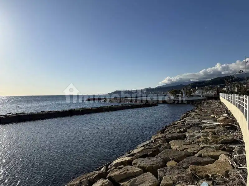 Appartamento in vendita a Santo Stefano al Mare