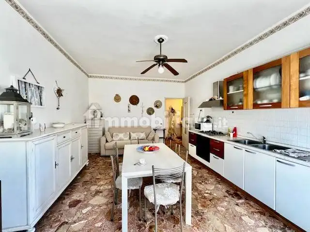 Trilocale via Emilio Bicocchi 113, Centro, Follonica - foto 2