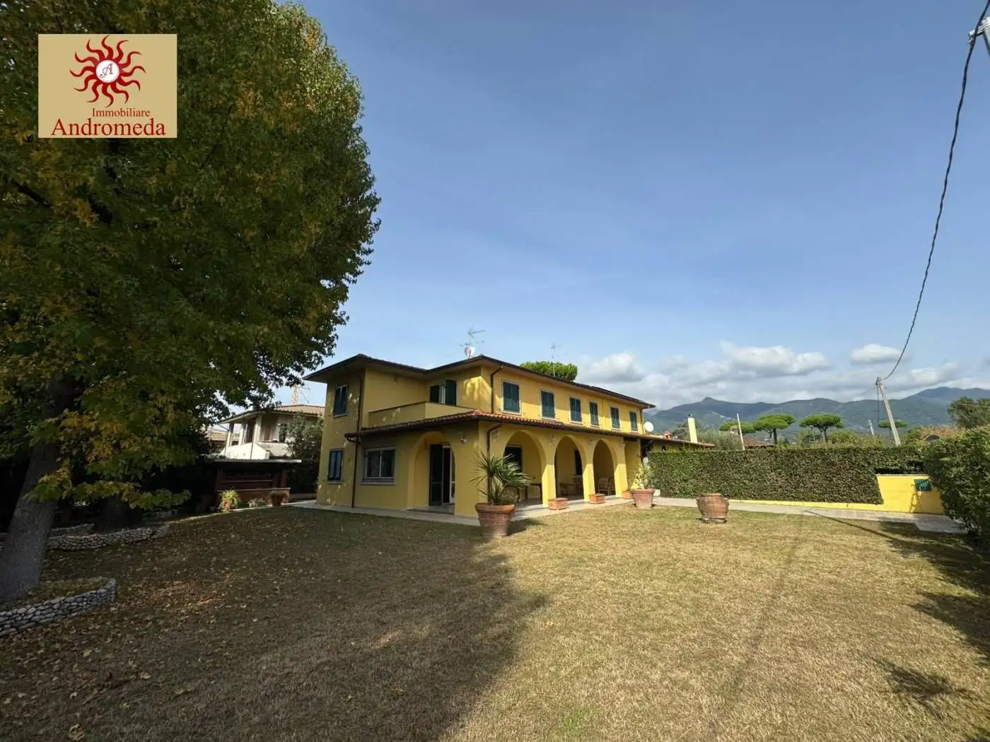 Villa bifamiliare via San Camillo, Vittoria Apuana, Forte dei Marmi - foto 2