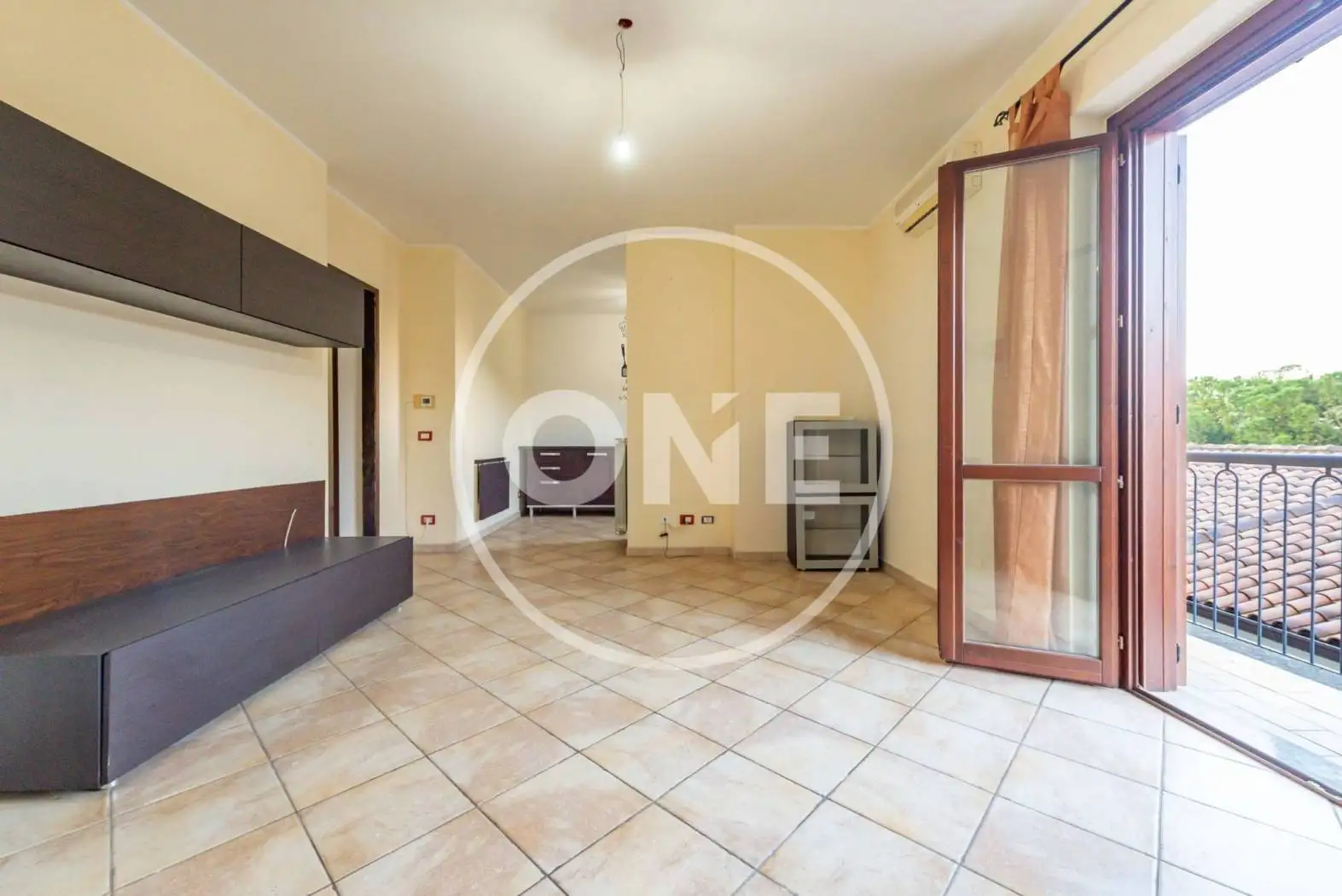 Trilocale via Roma, 53, Centro, Colonna - foto 2