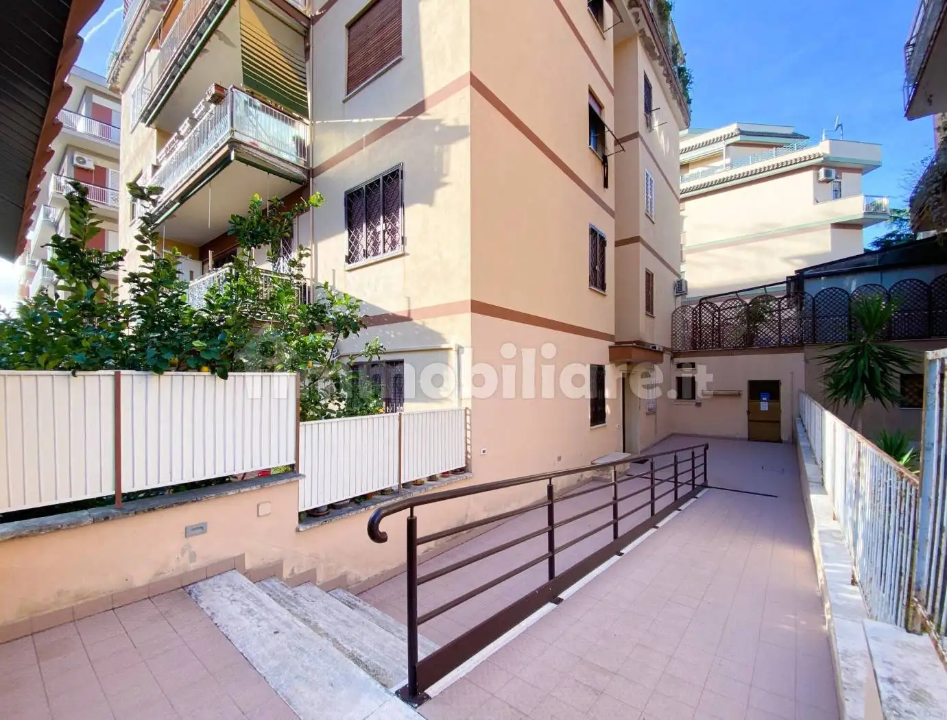 Appartamento in vendita a Roma