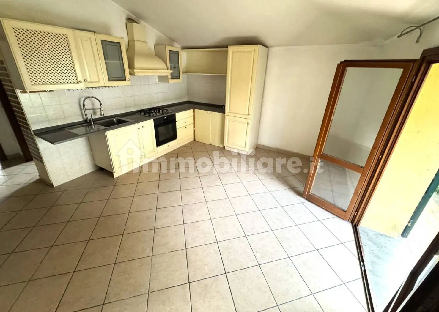 Appartamento in vendita a Vernio