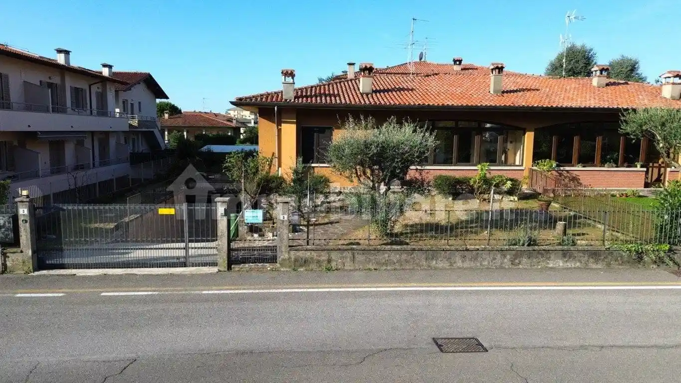 Villa unifamiliare via Padre Giulio Bevilacqua 5, Coccaglio - foto 3