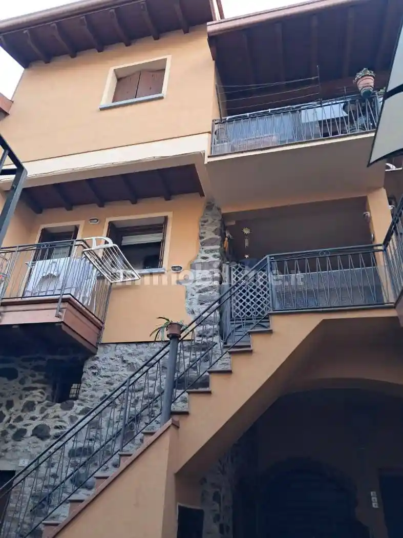 Casa indipendente in vendita a Darfo Boario Terme