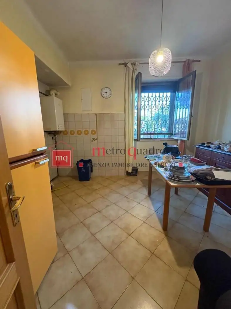 Trilocale da ristrutturare, piano rialzato, Porta a Lucca, Pisa - foto 2