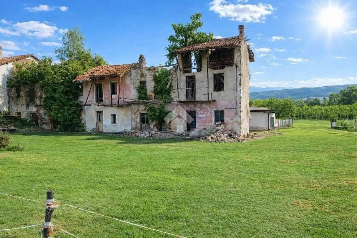 Rustico - Casale in vendita a Azeglio