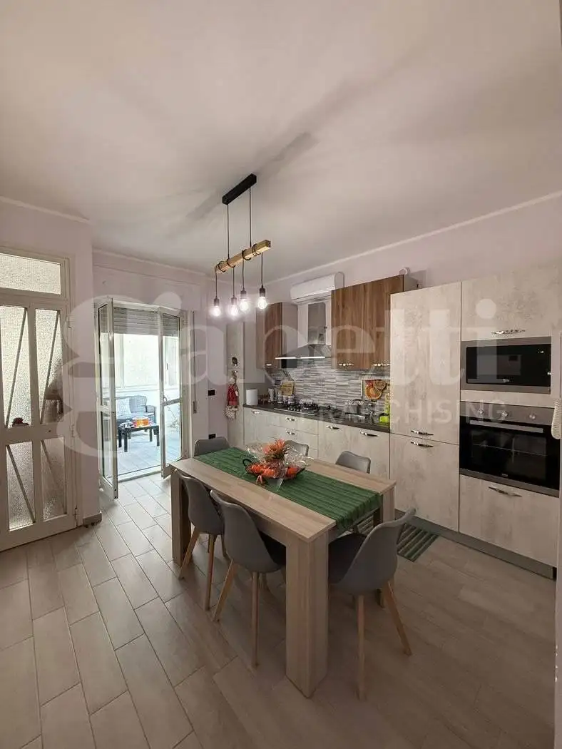 Casa indipendente in vendita a Lamezia Terme