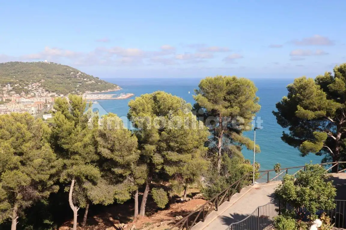 Villa in vendita a Andora