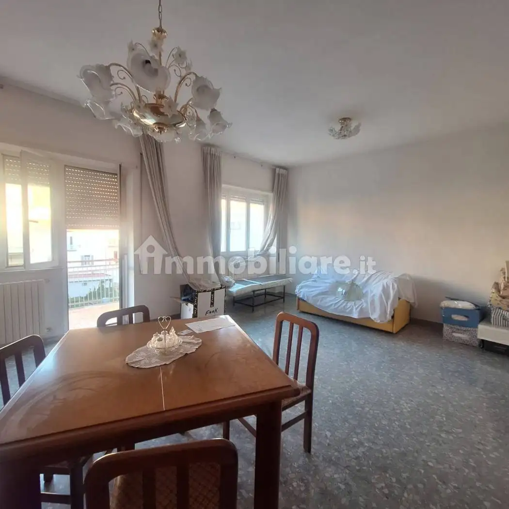 Trilocale via del Fiume 27, Centro, Terracina - foto 2