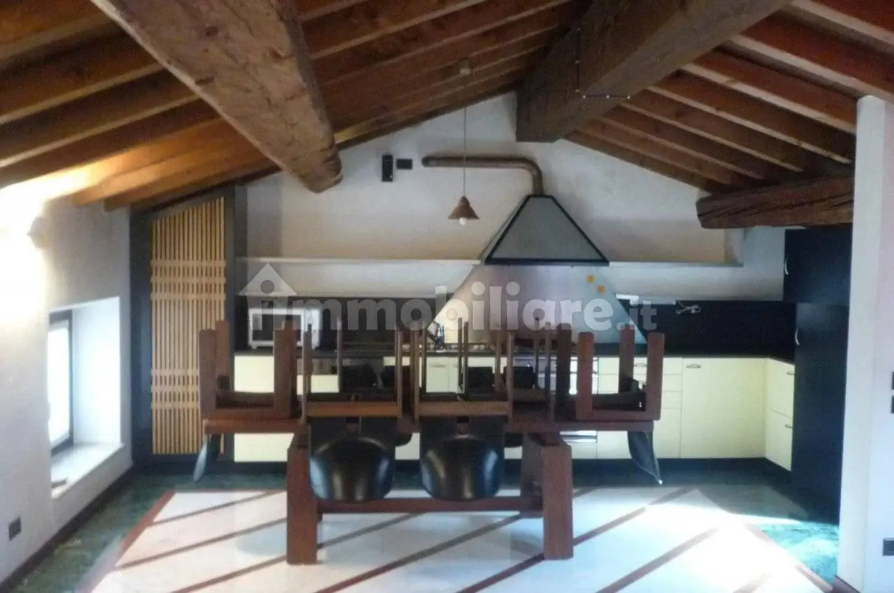 Bilocale ottimo stato, terzo piano, Valverde, Verona - foto 4