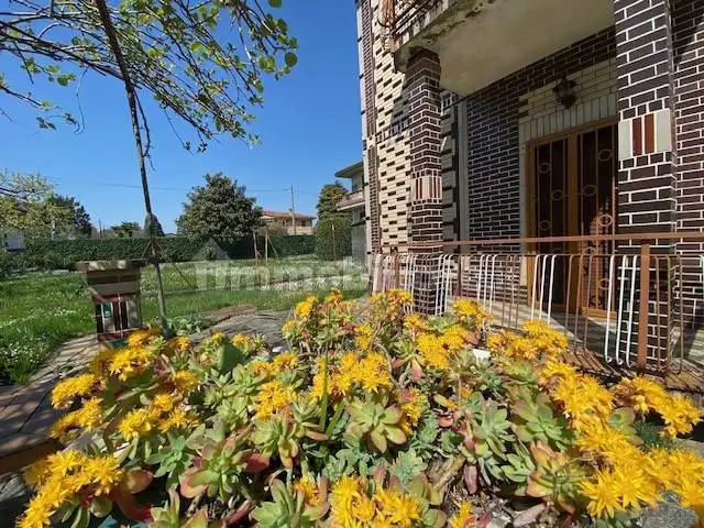 Villa unifamiliare 150 m², Cadorago - foto 2