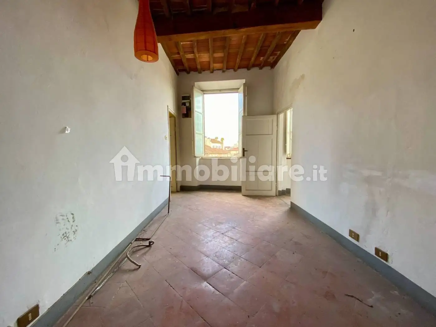 Quadrilocale piazza dell'Anfiteatro, Piazza Anfiteatro - Torre Guinigi, Lucca - foto 4