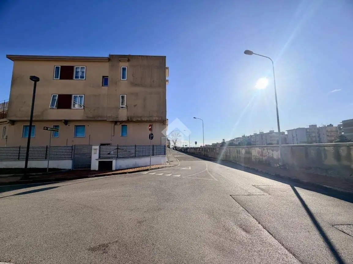 Trilocale via Piero Casarino 115, Centro, Albisola Superiore - foto 4