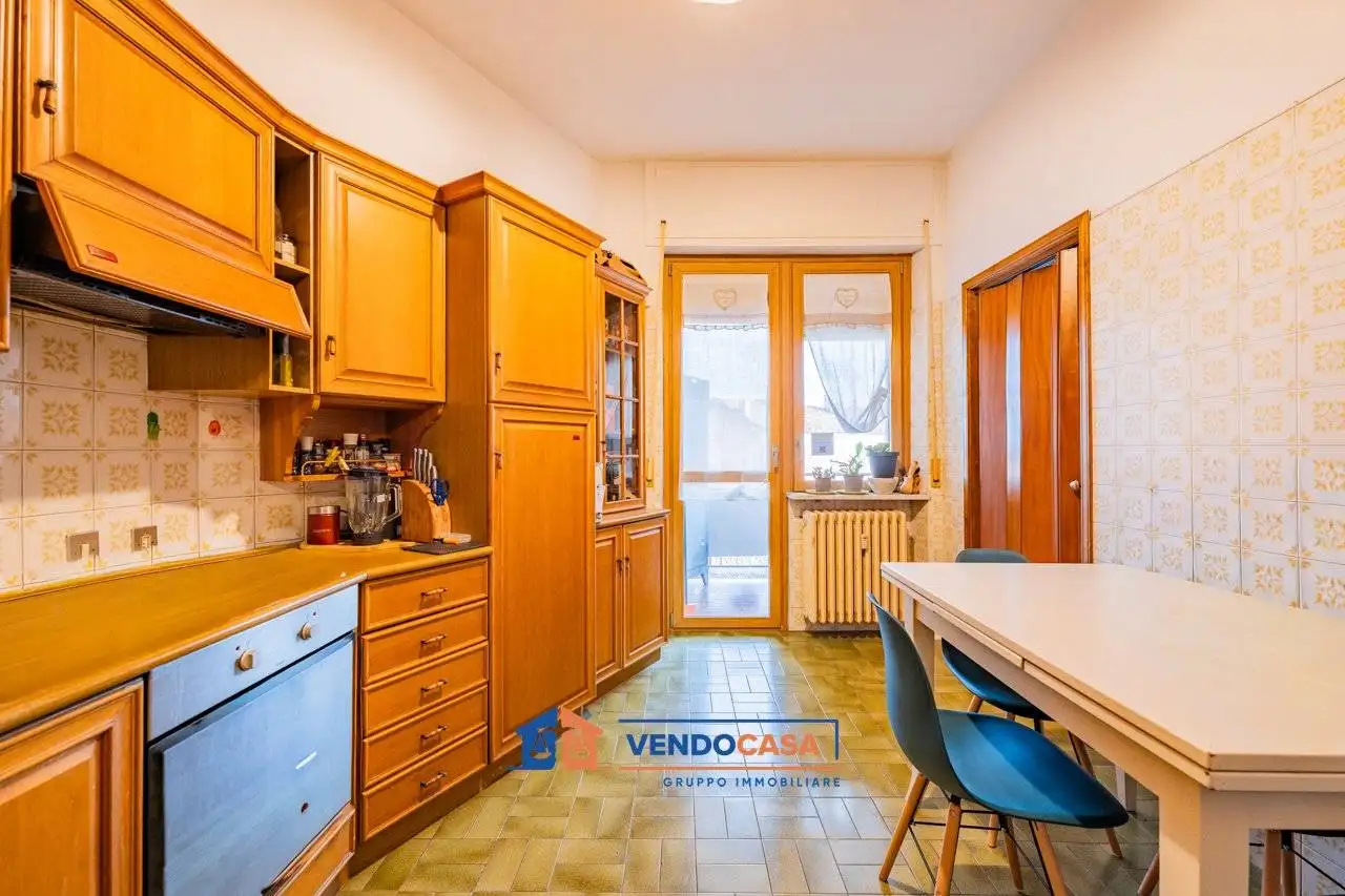 Trilocale via di Santa Croce 32/a, Piazza, Mondovì - foto 4