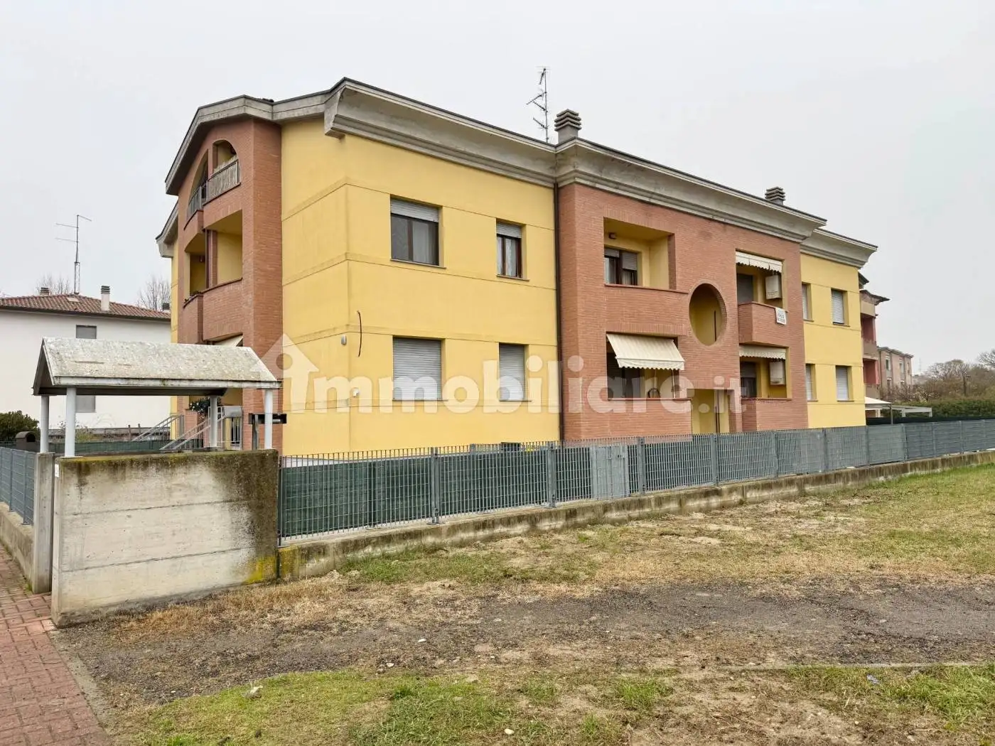 Appartamento in vendita a Montechiarugolo