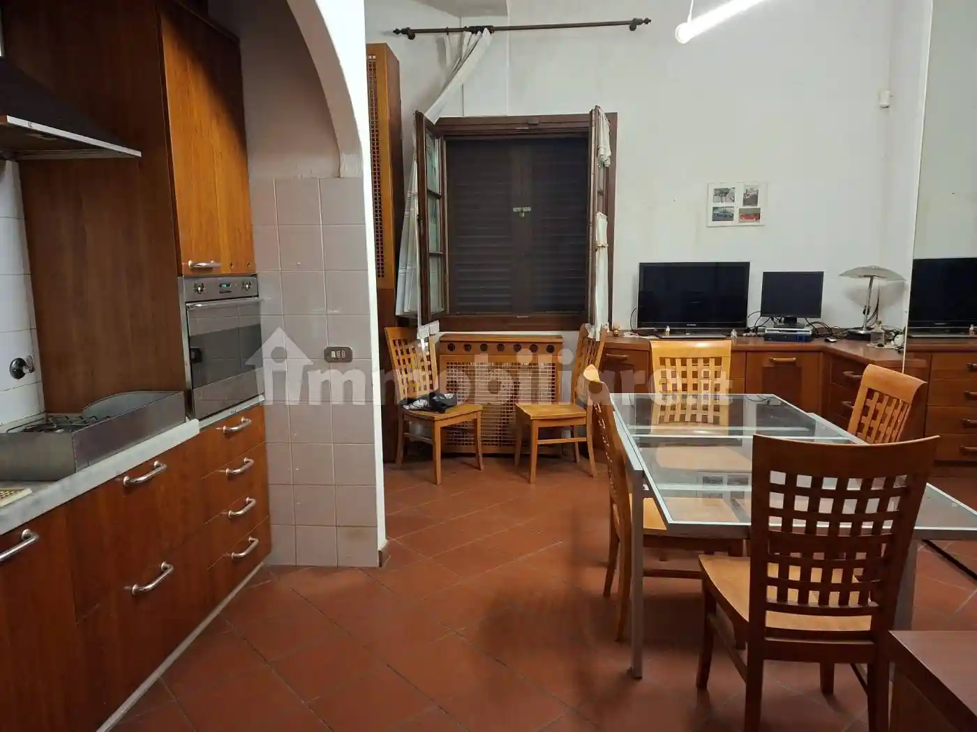 Casa indipendente in vendita a Campi Bisenzio