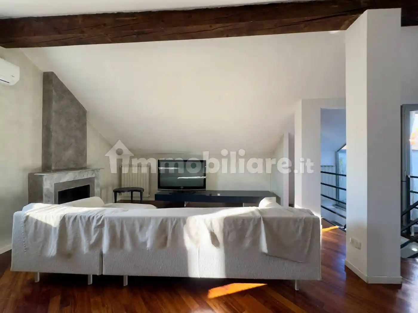 Bilocale vicolo Palazzo Civico 2, Centro Storico, Novara - foto 4