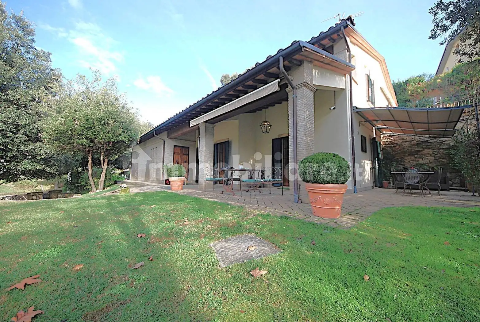 Villa in vendita a Nocera Umbra