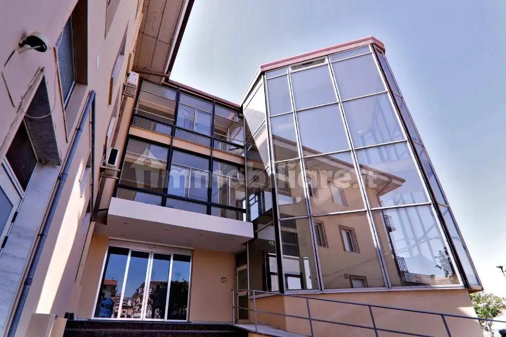 Palazzo - Edificio in vendita a Sellia Marina