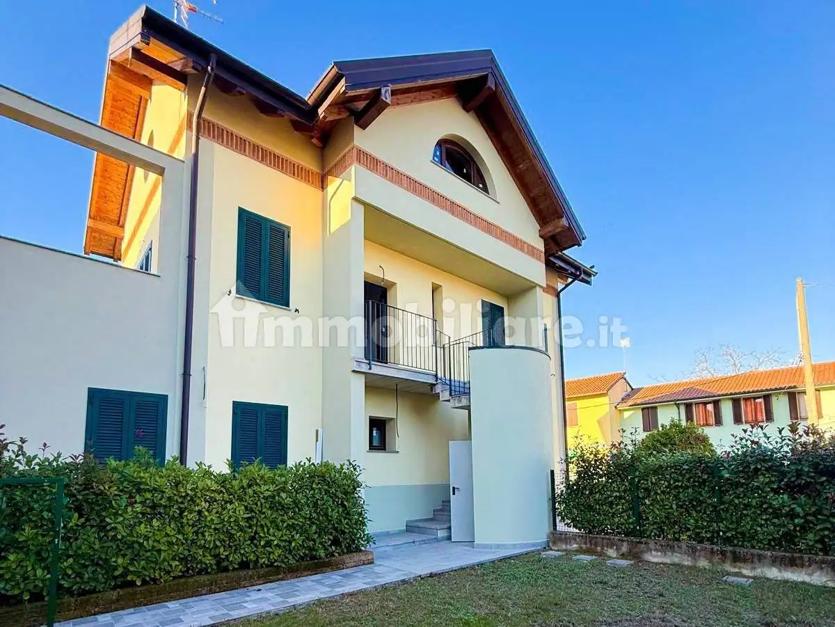 Villa in vendita a Vimercate