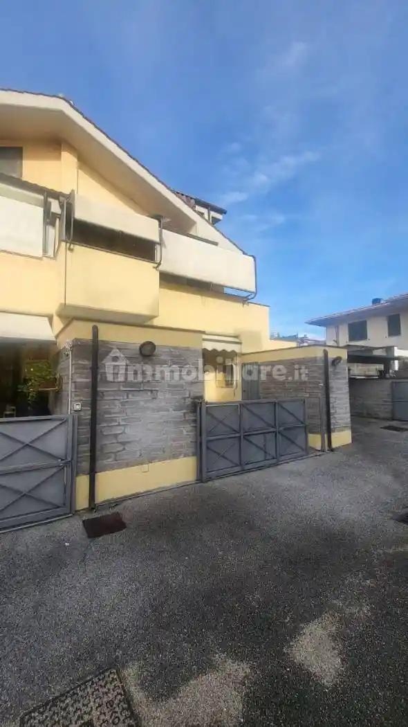 Villetta a schiera in vendita a Lariano