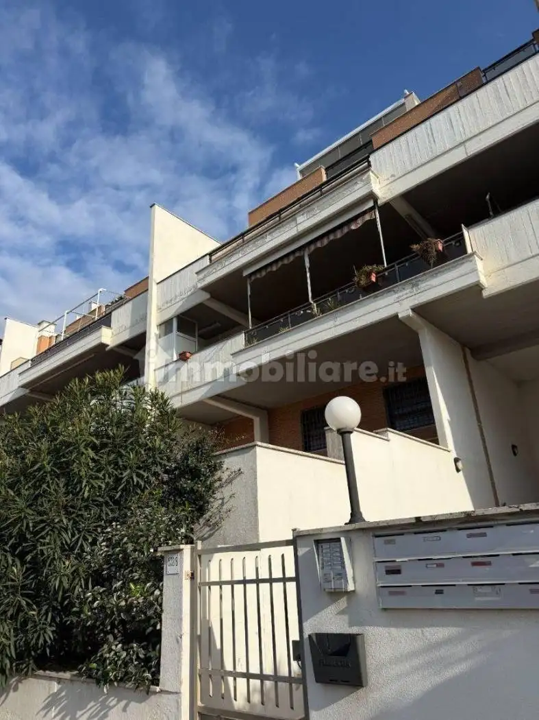 Appartamento in vendita a Ardea