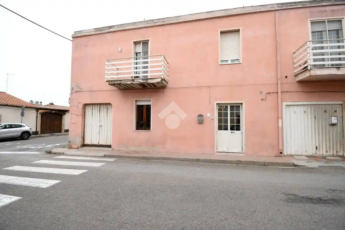 Quadrilocale via Giuseppe Garibaldi 43, Centro, Cabras - foto 2