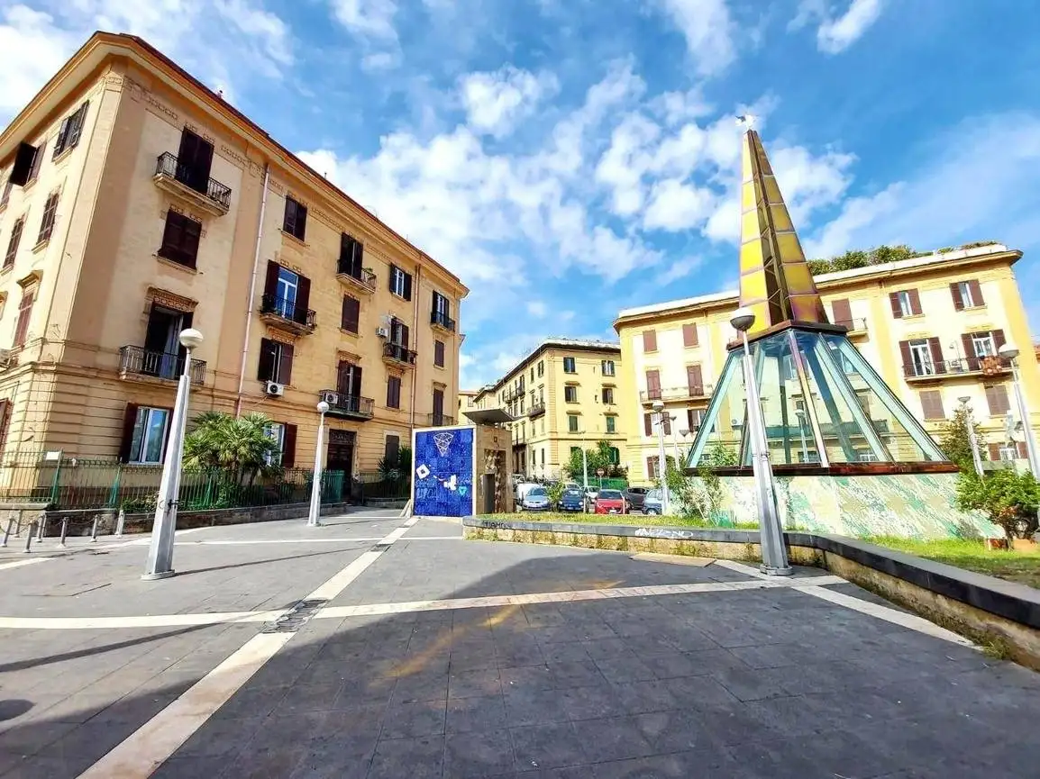 Appartamento in vendita a Napoli