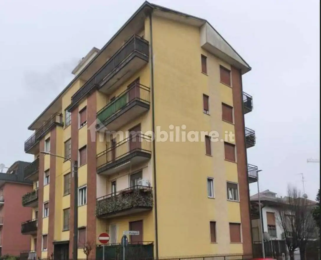 Appartamento in asta a Abbiategrasso