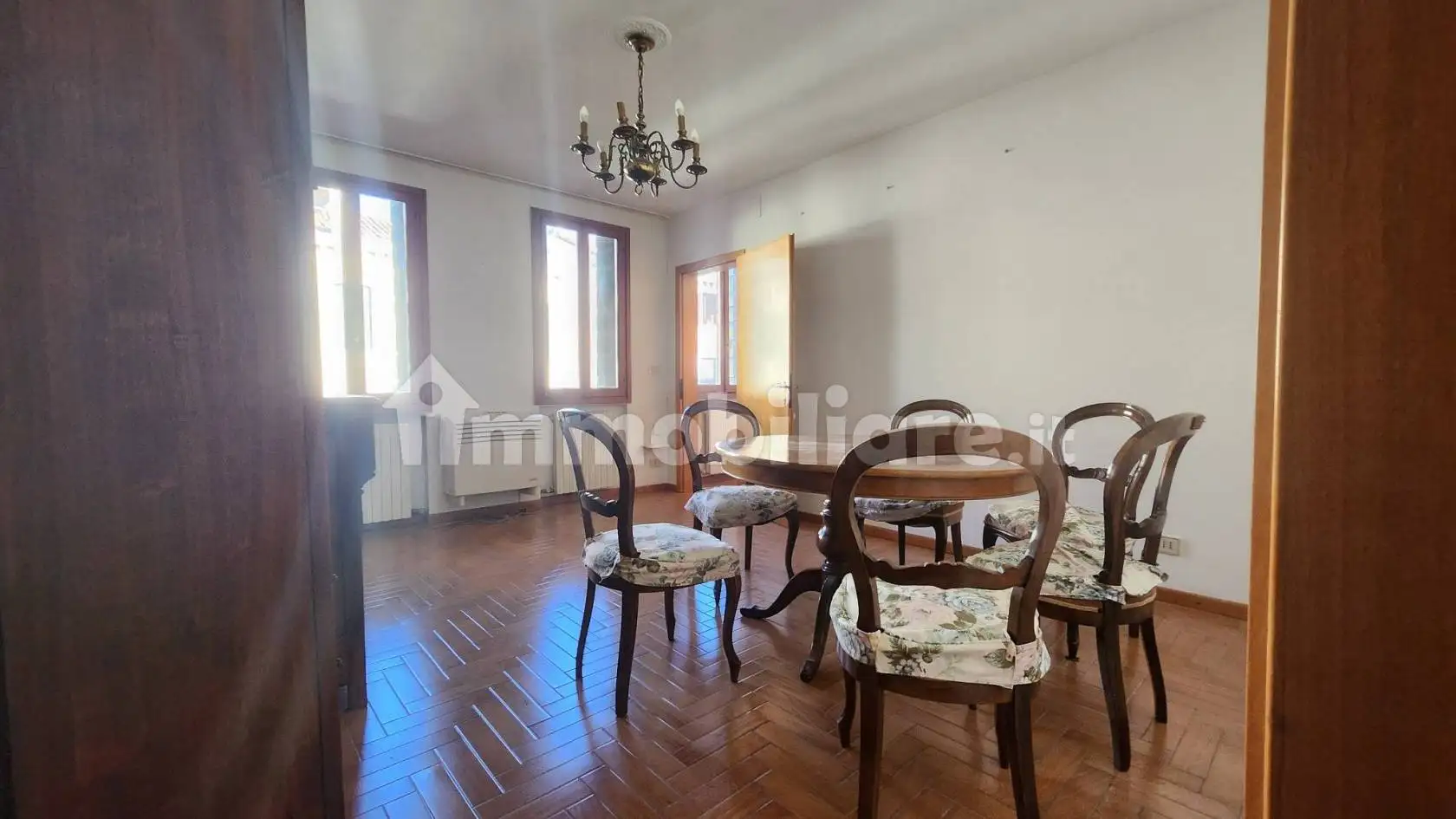 Trilocale buono stato, secondo piano, Santi Apostoli - San Canciano, Venezia - foto 3