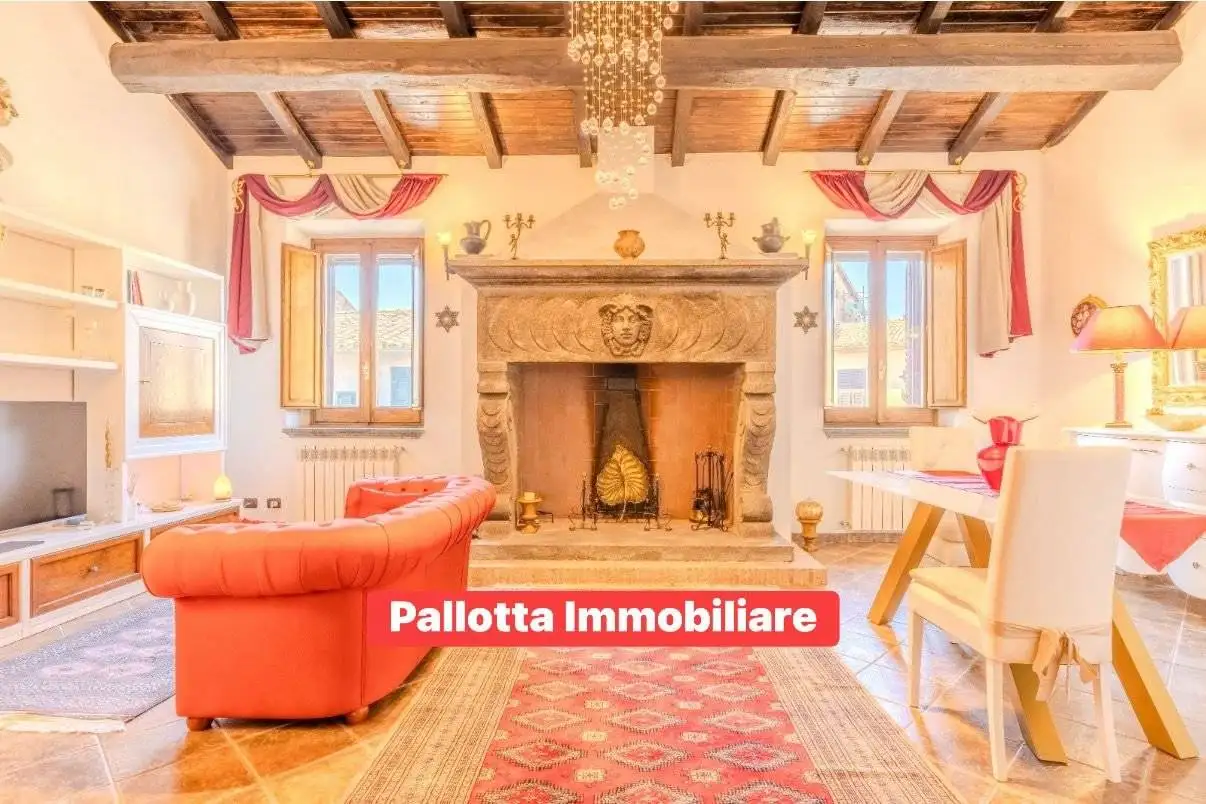 Casa indipendente in vendita a Capodimonte