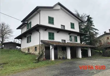 Villa in asta a Travo