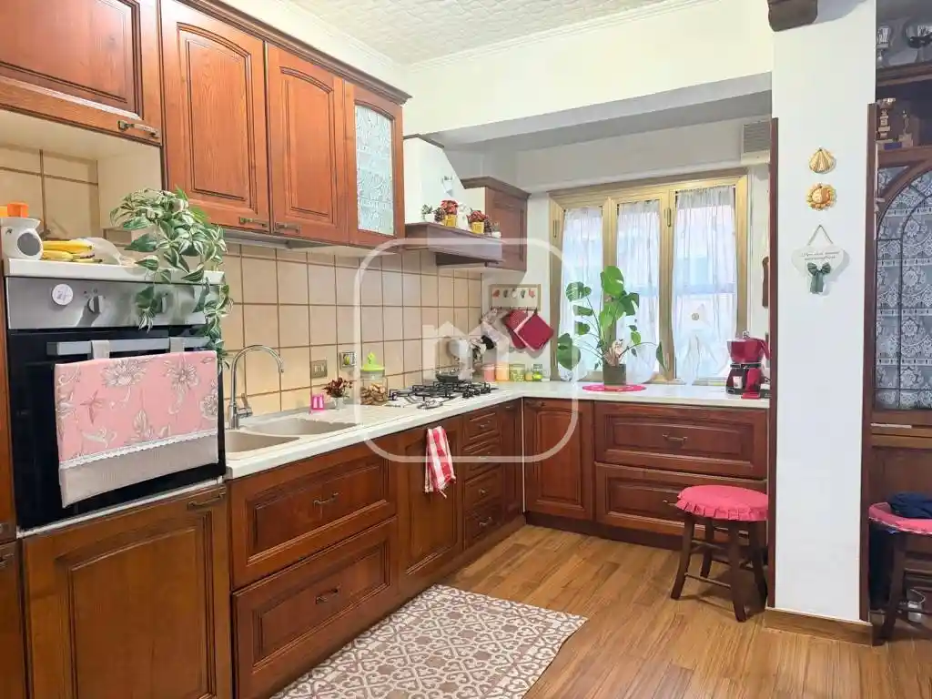 Trilocale via Cornelio Gallo 24, Quadraro, Roma - foto 5