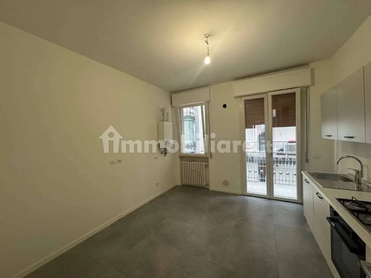 Trilocale terzo piano, Centro, Sassuolo - foto 2