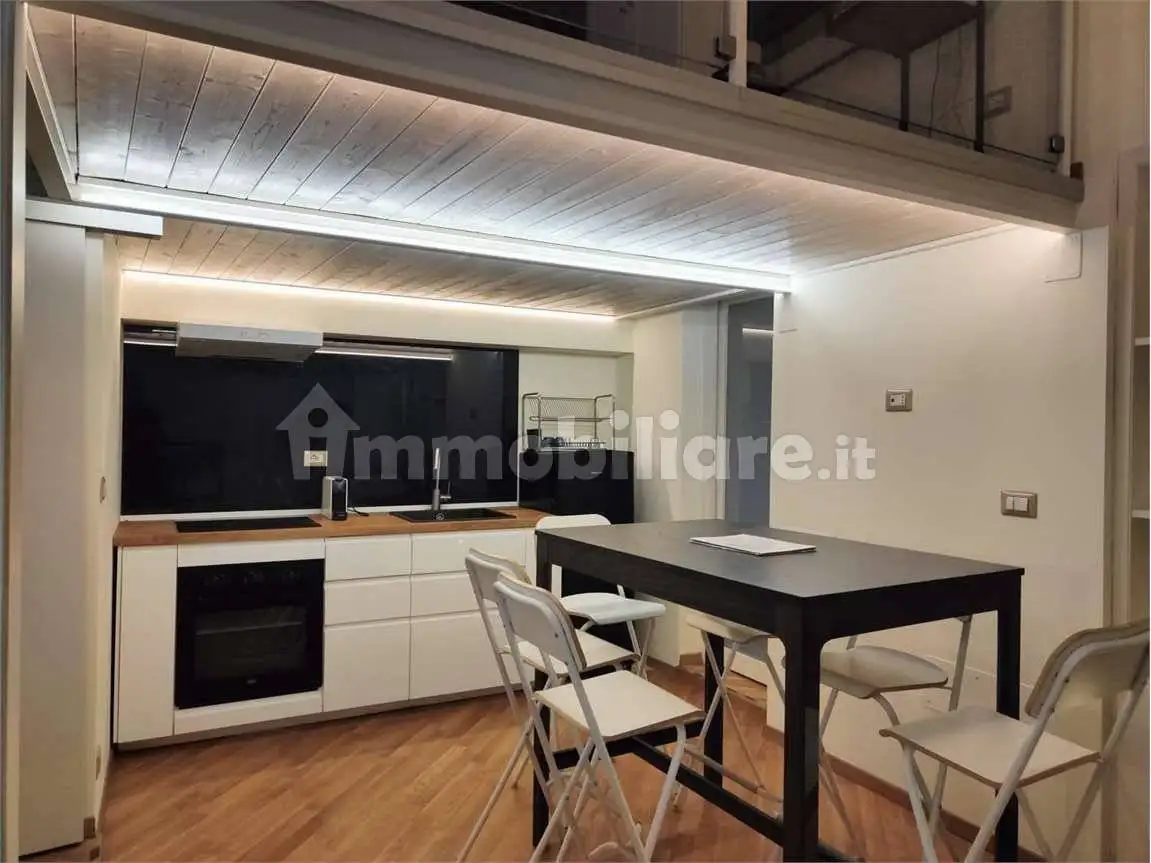 Trilocale via Crescenzio Galatola, 25, Centro Storico, Catania - foto 2