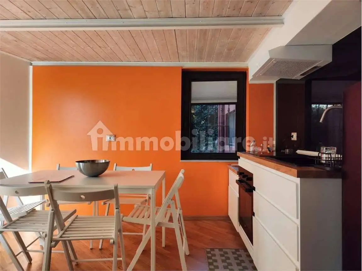 Trilocale via Crescenzio Galatola, 25, Centro Storico, Catania - foto 2