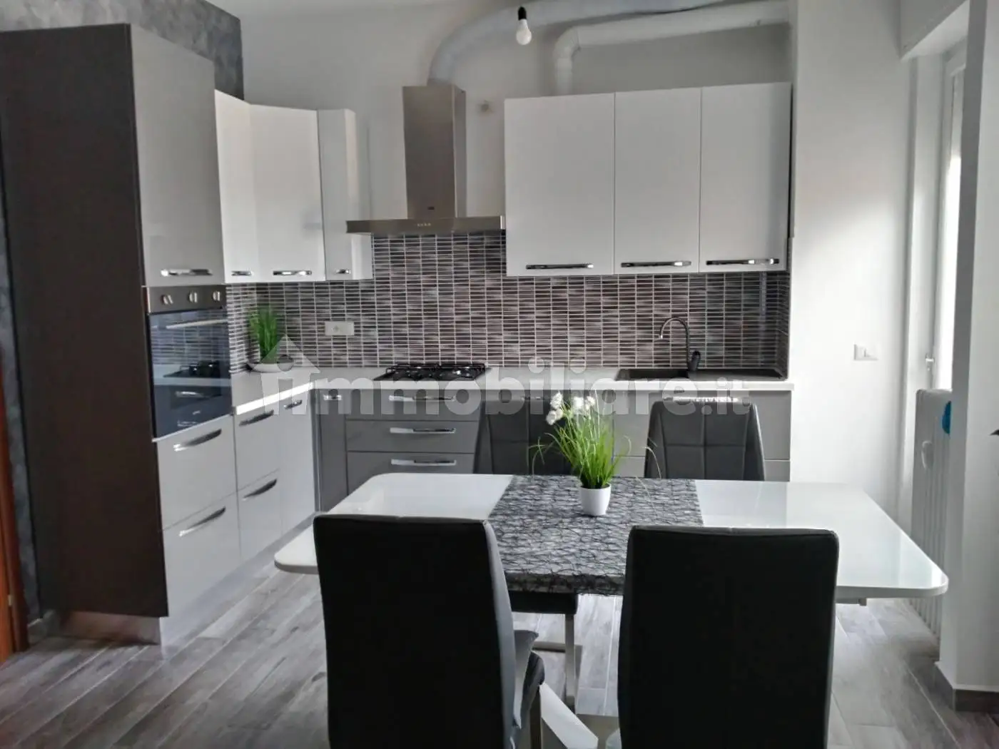 Trilocale via Luchino Visconti 32, Centro, Parabiago - foto 3