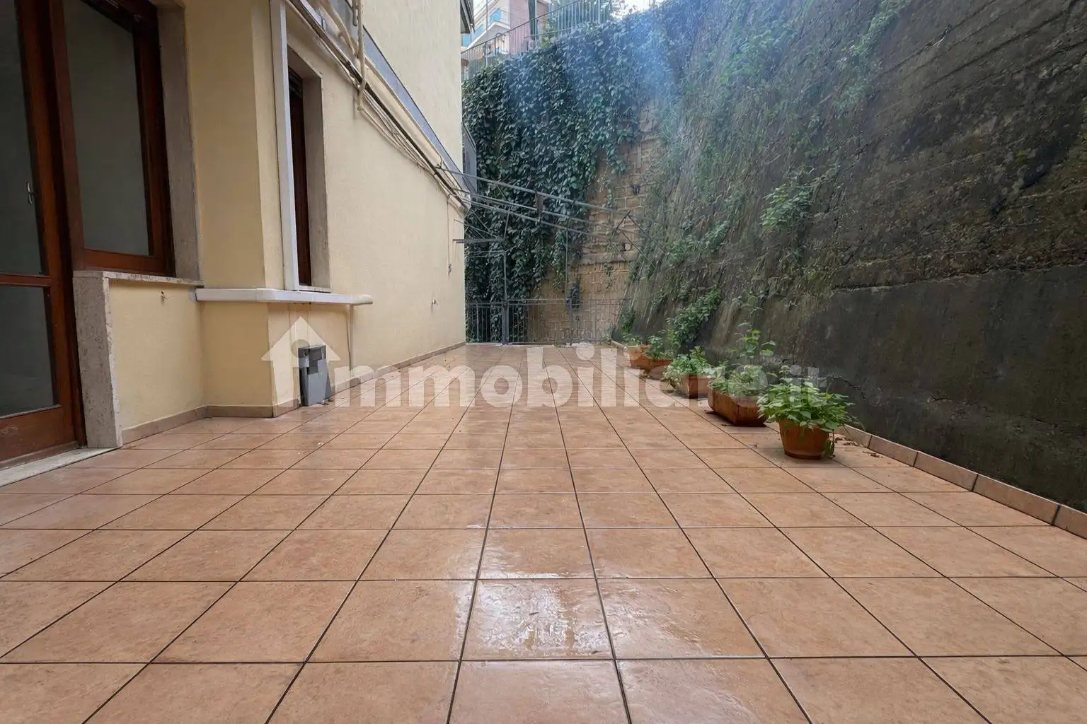 Appartamento in affitto a Napoli