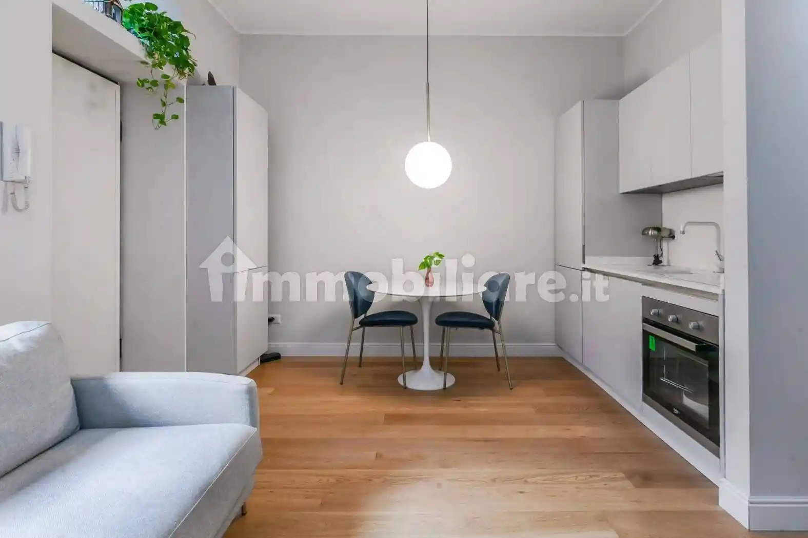 Bilocale via Luigi Porro Lambertenghi 3, Isola, Milano - foto 4