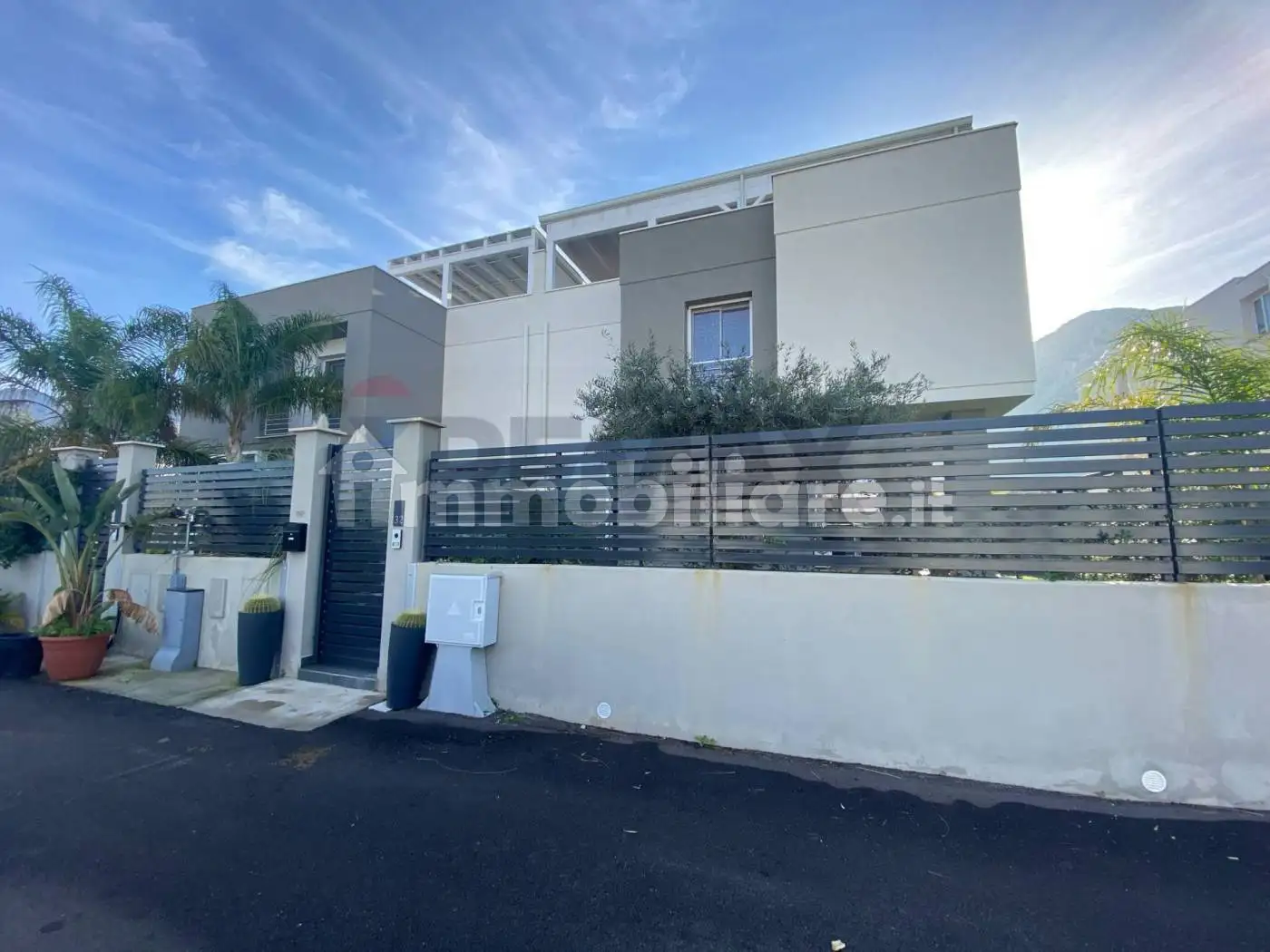 Appartamento in vendita a Terrasini